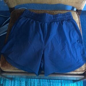 Under Armor 5 in vanish shorts